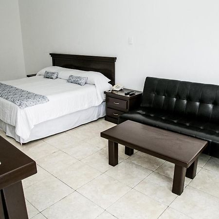 Booking Dioh Monterrey Ngoại thất bức ảnh