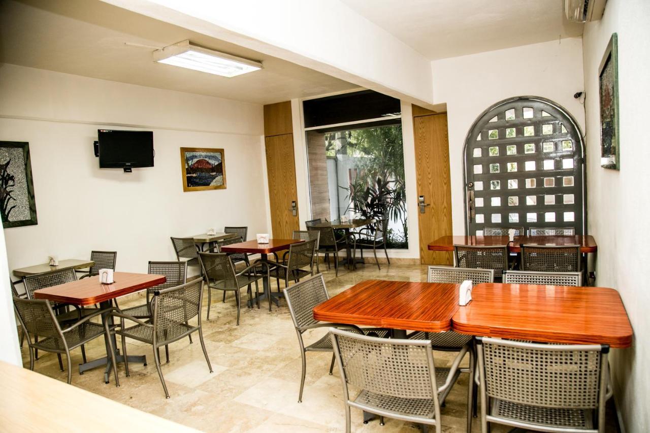 Booking Dioh Monterrey Ngoại thất bức ảnh