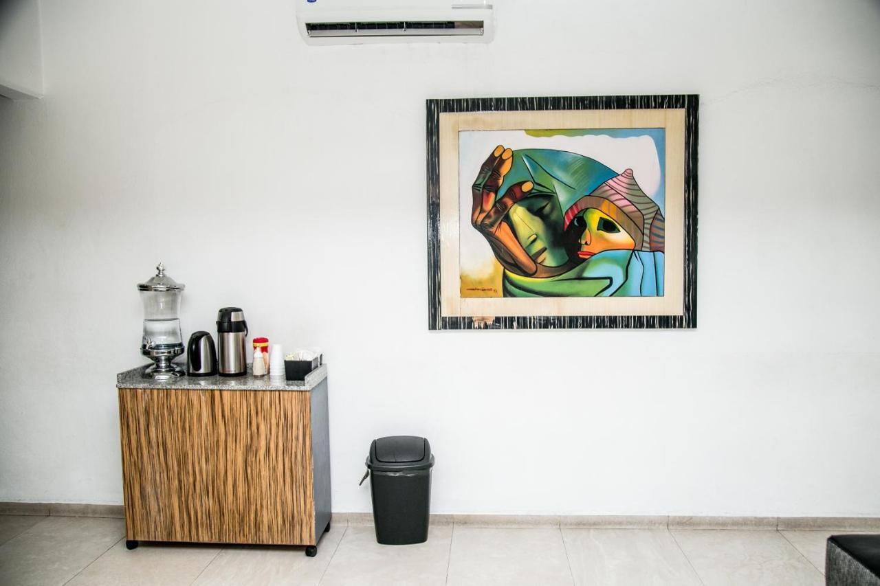 Booking Dioh Monterrey Ngoại thất bức ảnh