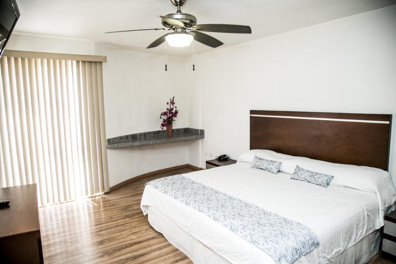 Booking Dioh Monterrey Ngoại thất bức ảnh